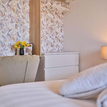 Les Chambres De Troyes - Parking Free Fibre Netflix Εξωτερικό φωτογραφία